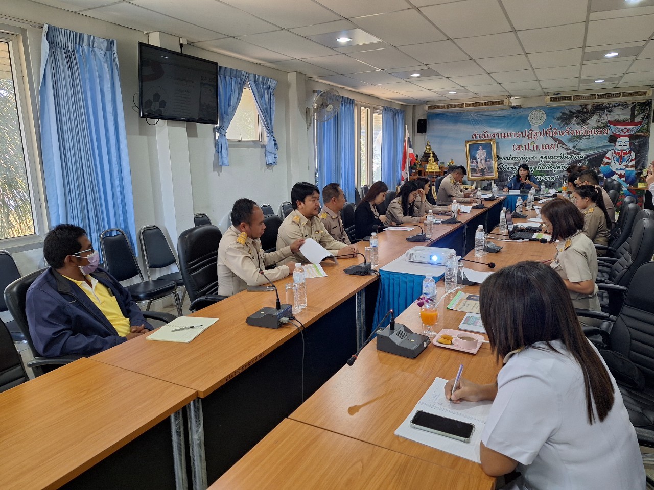 title - ผู้ตรวจราชการ ส.ป.ก. (เขตตรวจราชการที่ 10 ,11 ,12) ประชุมตรวจราชการและติดตามความก้าวหน้าผลการดำเนินงานตามแผนการตรวจราชการของ ส.ป.ก. ประจำปีงบประมาณ พ.ศ. 2567 รอบที่ 1 เขตตรวจราชการที่ 10 จังหวัดเลย